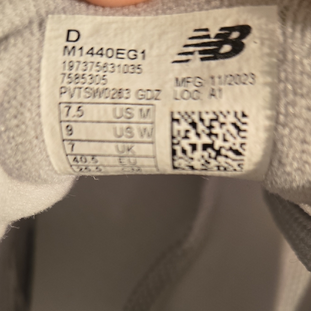New Balance‎ Fresh Foam X 1440 VI Light Gray Athletic Shoes - Picture 2 of 10